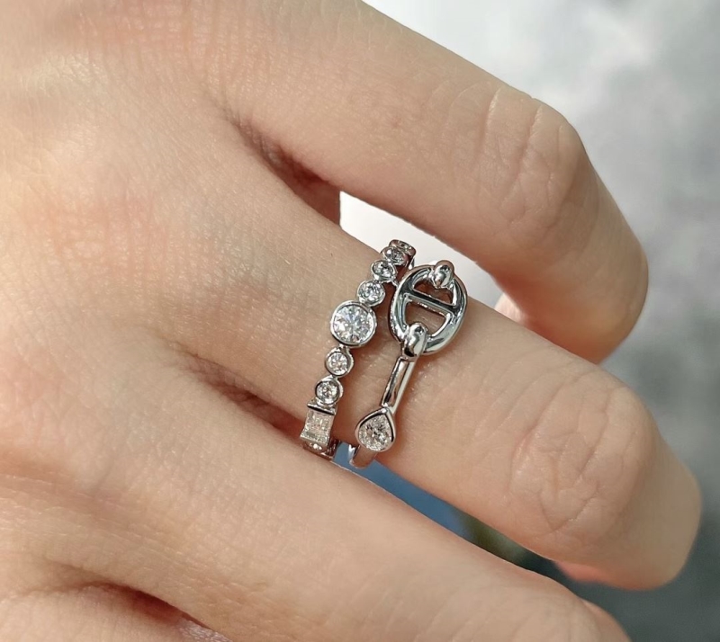 H**me5 rings